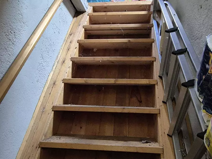 Immagine 26 di Porzione di casa in vendita  a Faggeto Lario