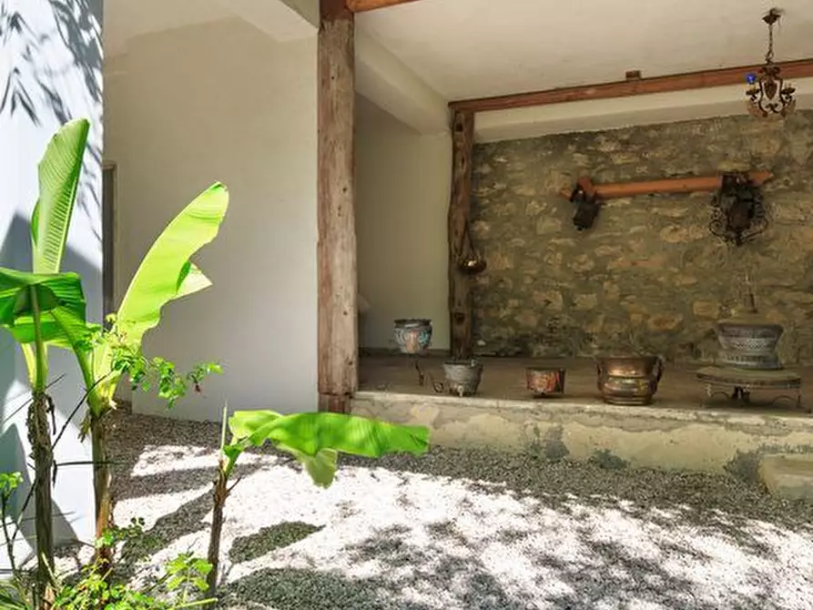 Immagine 13 di Villa in vendita  in Via Milano 6 a Dizzasco