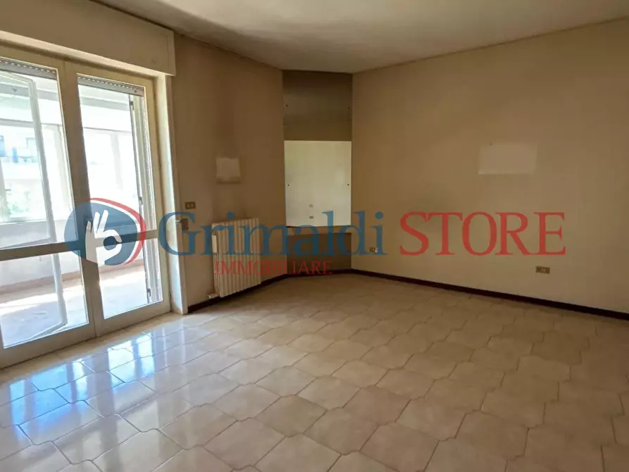 Immagine 34 di Pentalocale in vendita  in Via Giovanni Gentile 3030 a Lecce