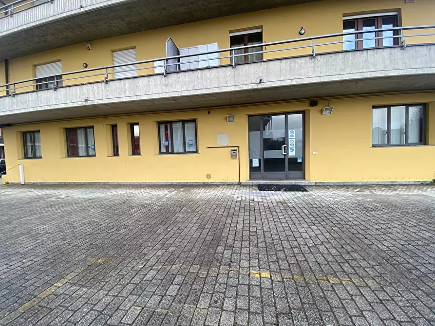 Immagine 1 di Ufficio in vendita  in Via Giuseppe Mazzini 19 a Villa Guardia