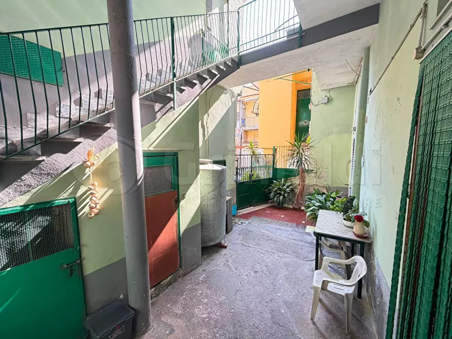 Immagine 4 di Casa indipendente in vendita  a Giugliano In Campania