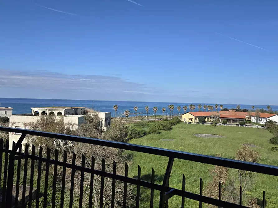 Immagine 16 di Quadrilocale in affitto  in Via Candido de Angelis 3 a Anzio