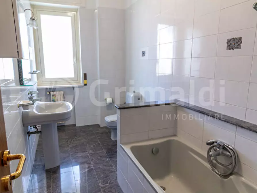 Immagine 14 di Appartamento in vendita  in Largo Dicone 4 a Siracusa
