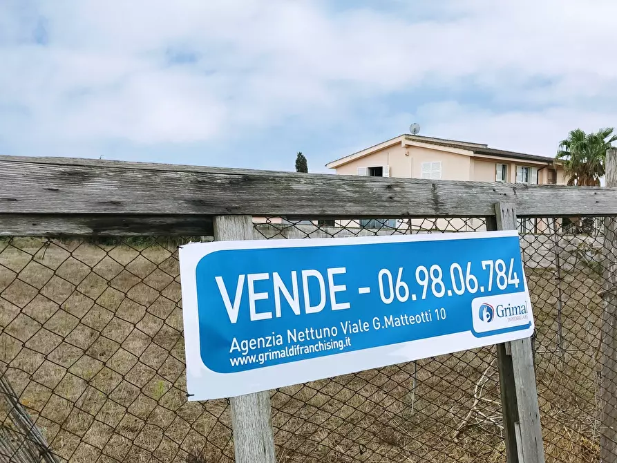 Immagine 12 di Terreno agricolo in vendita  in Via della Campana a Anzio