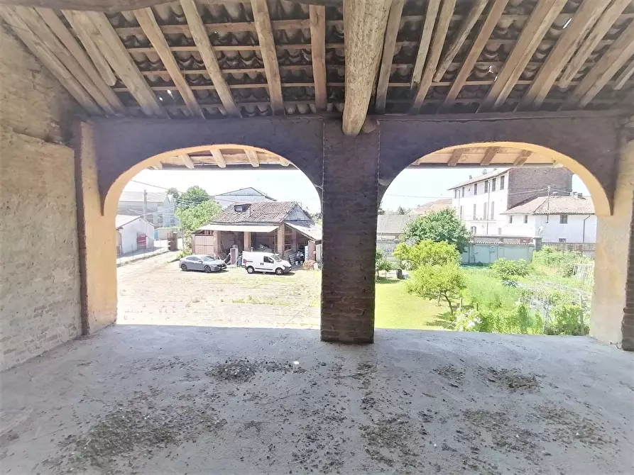 Immagine 7 di Rustico / casale in vendita  in via adua 10 a Pezzana