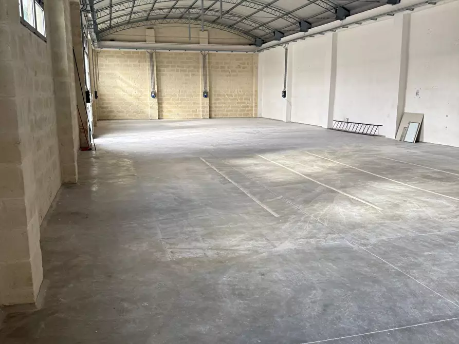 Immagine 4 di Magazzino in affitto  in Via Lequile 175 a Lecce