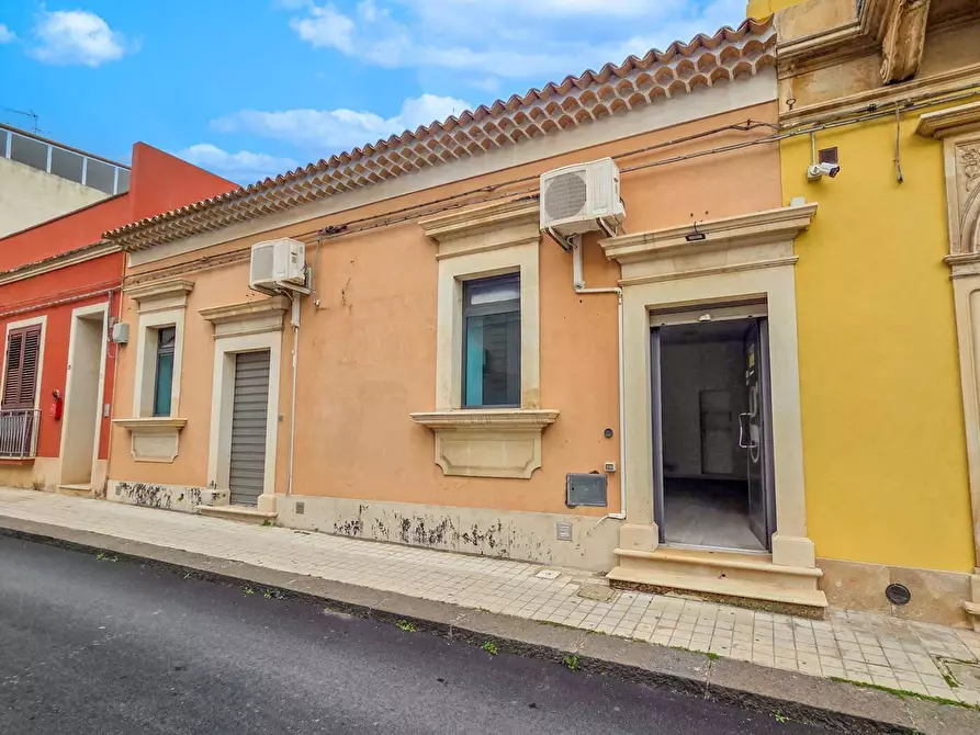 Immagine 14 di Casa indipendente in vendita  in VIA VENEZIA 21/23 a Avola