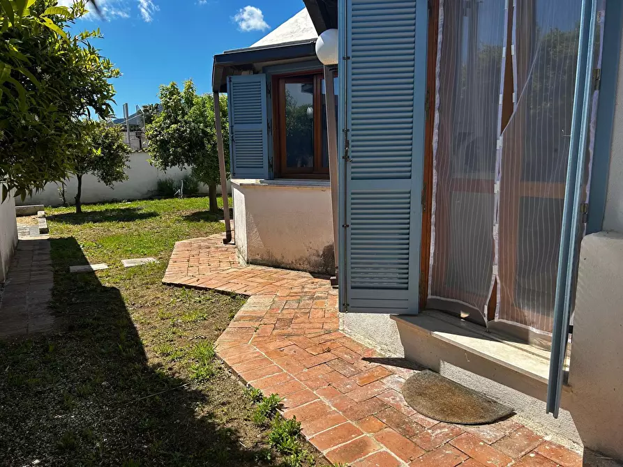 Immagine 15 di Villa in vendita  in Via Giacomo Leopardi 63 a San Felice Circeo