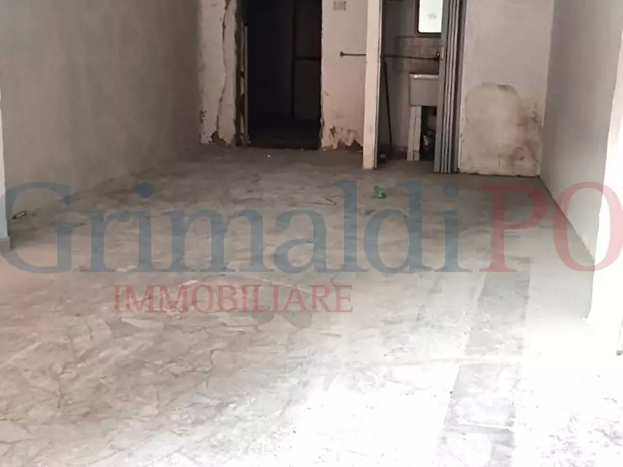 Immagine 2 di Laboratorio in affitto  in Via Amedeo Modigliani 14 a Melito Di Napoli