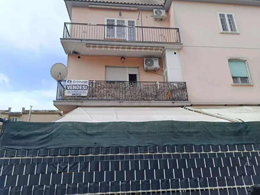 Immagine 28 di Appartamento in vendita  in Via Montello 46 a Aprilia