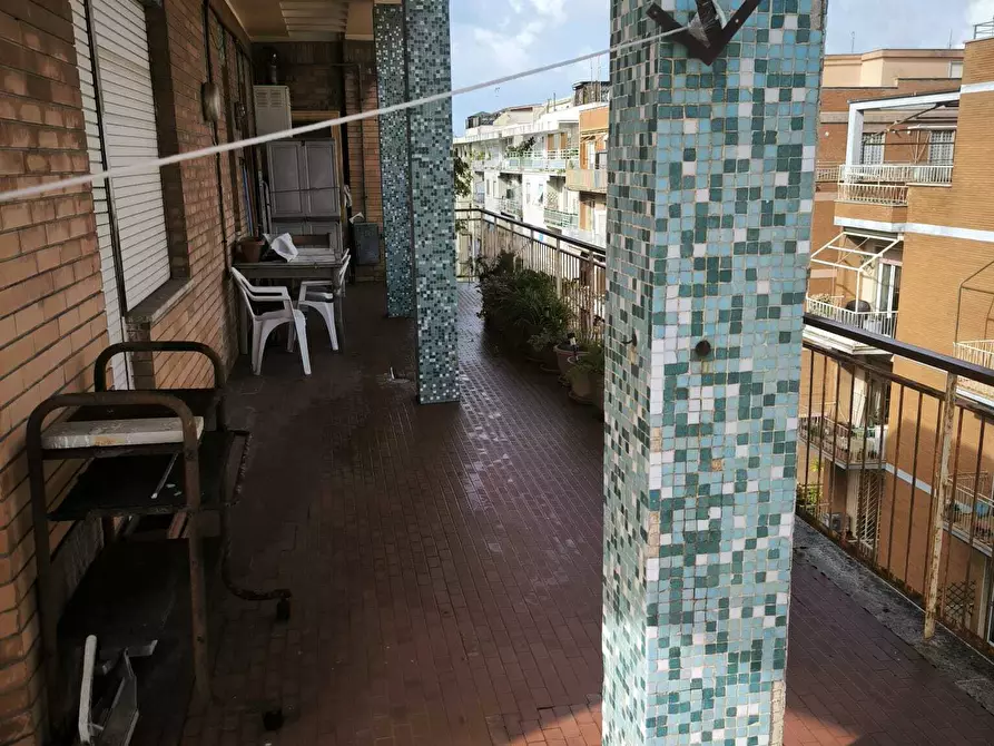 Immagine 10 di Appartamento in vendita  a Roma