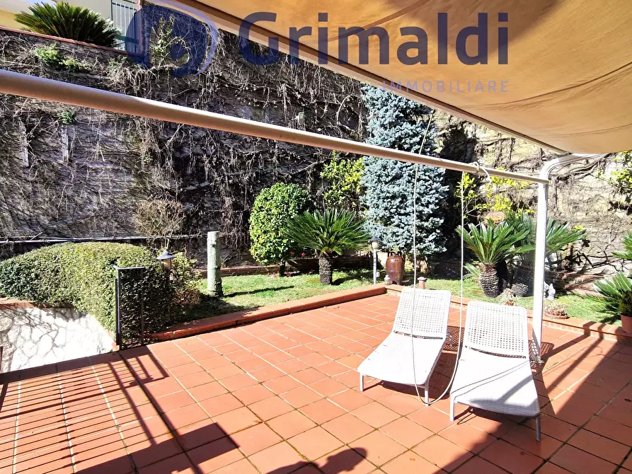 Immagine 5 di Villa in vendita  in Via Comunale Guantai Ad Orsolone 177 a Napoli