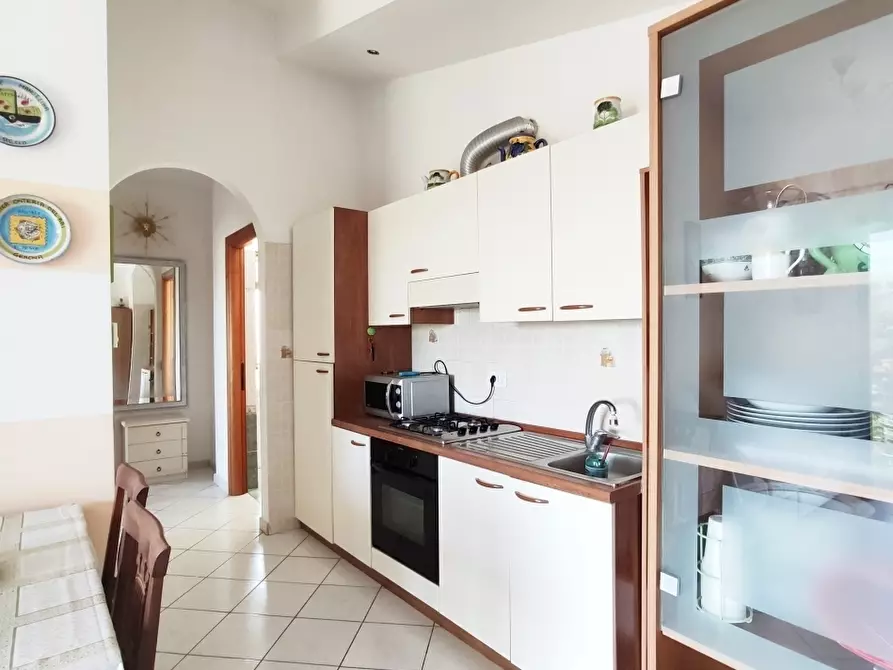 Immagine 6 di Trilocale in vendita  in Via Etna 10/d a Aprilia
