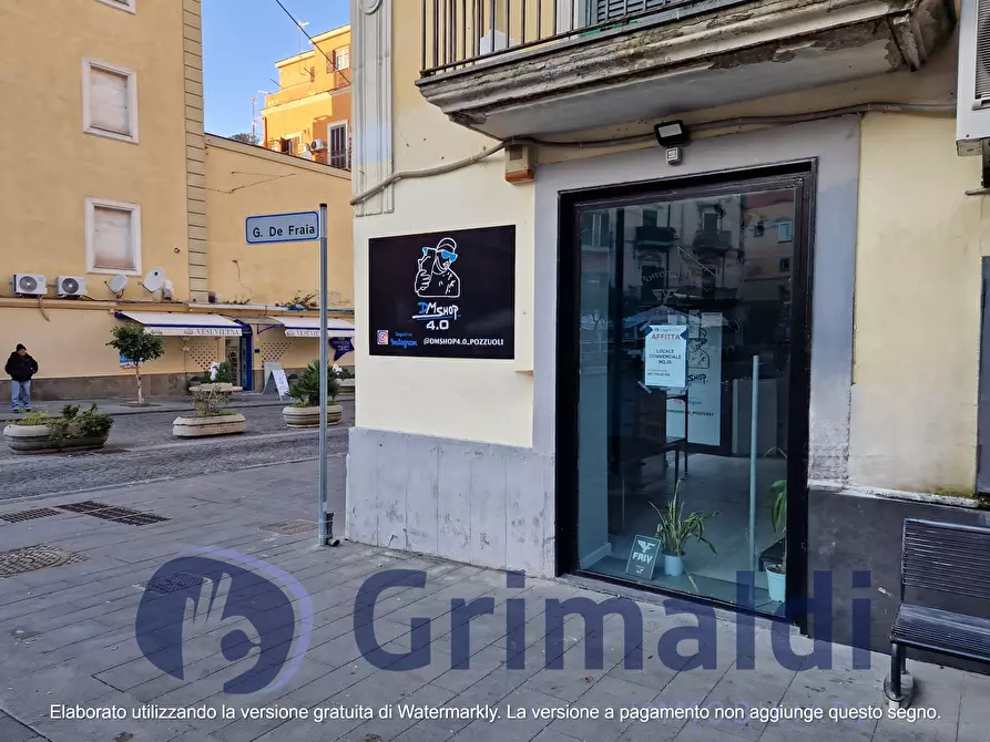 Immagine 6 di Locale commerciale in affitto  in P.zza Della Repubblica 66 a Pozzuoli