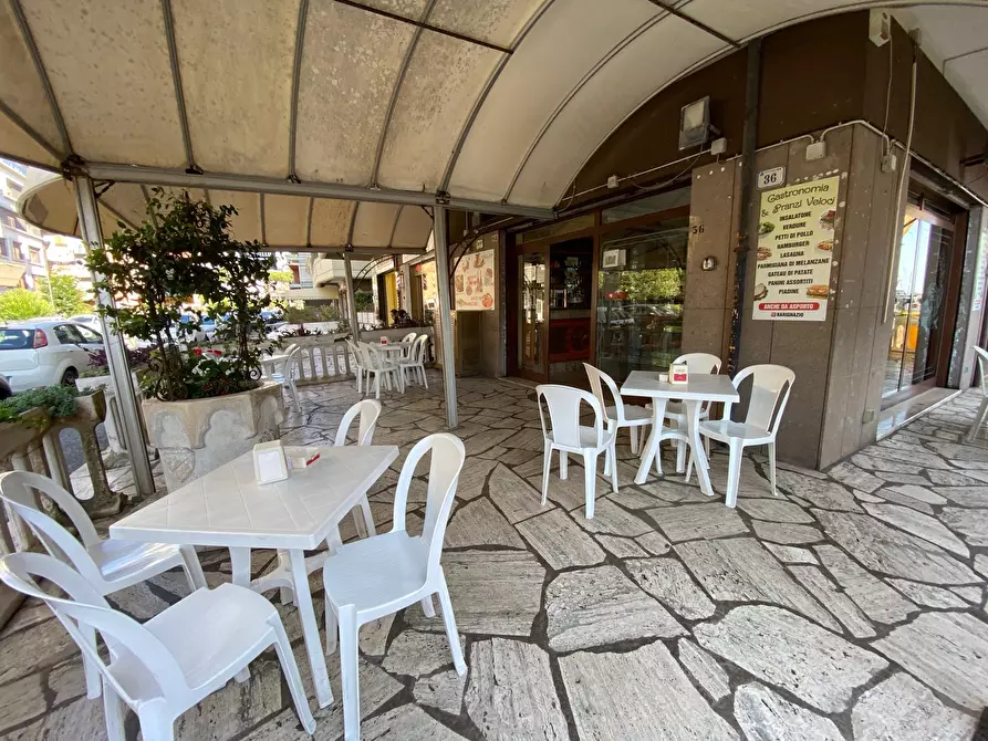 Immagine 13 di Bar / Ristorante in vendita  in Via Venezia 12 a Nettuno