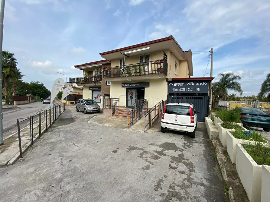 Immagine 2 di Casa indipendente in vendita  a Aversa