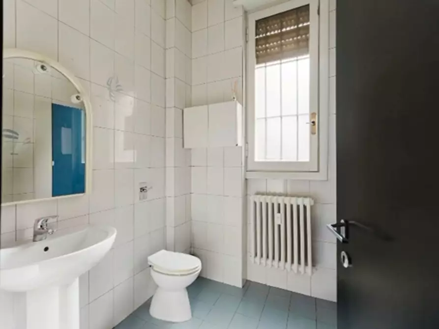 Immagine 14 di Ufficio in vendita  in Viale Paolo Onorato Vigliani 13 a Milano