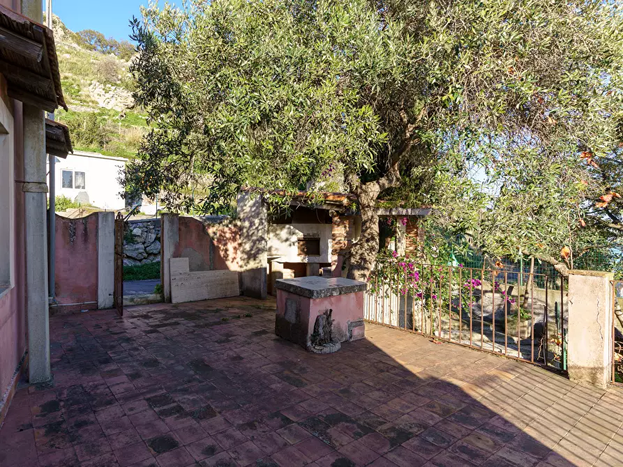Immagine 44 di Rustico / casale in vendita  in CONTRADA ZIRETTO a Castelmola