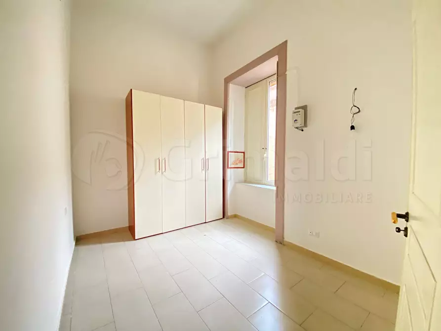 Immagine 5 di Bilocale in vendita  a Giugliano In Campania