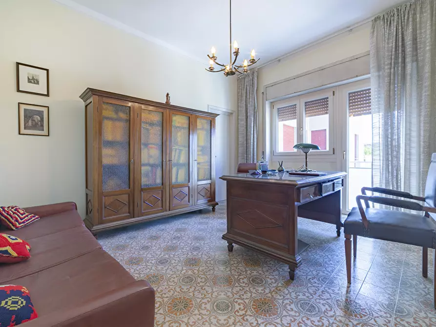 Immagine 17 di Quadrilocale in vendita  in Via Regina Elena 23 a Lecce