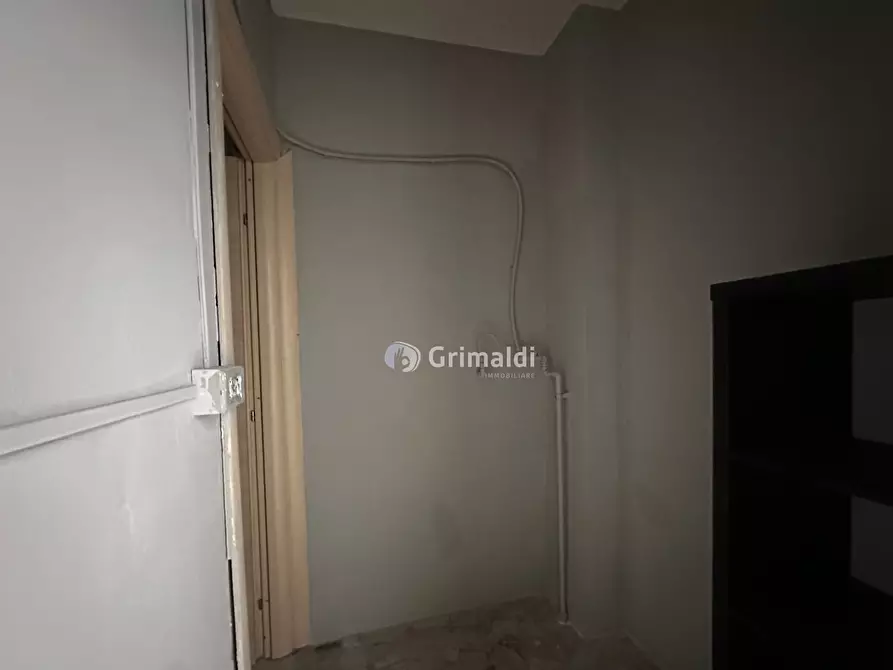 Immagine 7 di Locale commerciale in affitto  in Via Roma 464 a Pomigliano D'arco