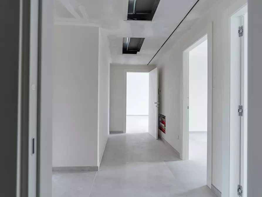 Immagine 21 di Quadrilocale in vendita  in Via Benedetto Croce 5656 a Lecce