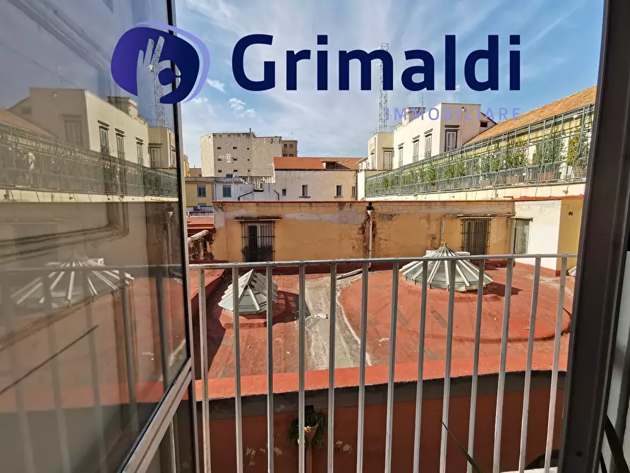 Immagine 10 di Bilocale in vendita  a Napoli