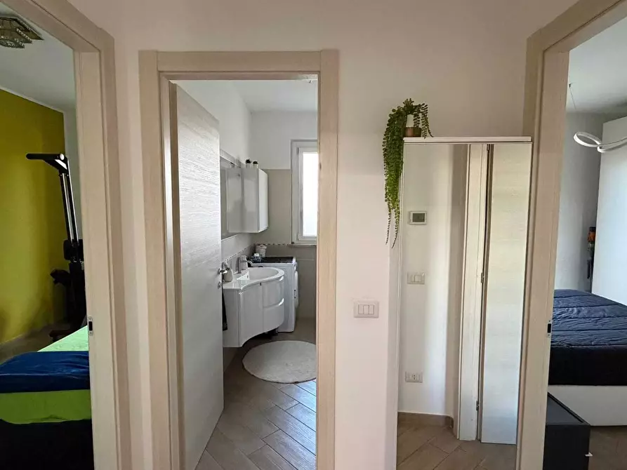 Immagine 9 di Trilocale in vendita  in Via Luigi Einaudi 11 a Marino