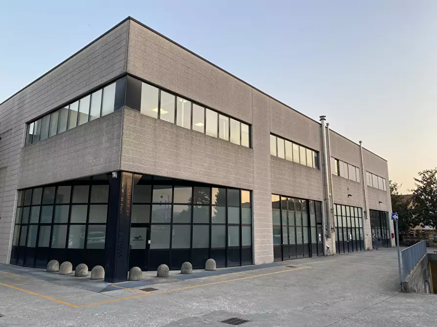 Immagine 1 di Ufficio in affitto  in Via Plinio 1 a Grandate