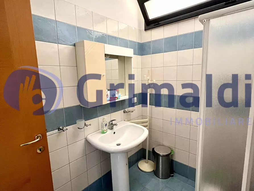 Immagine 17 di Bilocale in vendita  in Via Edoardo de Candia 39 a Lecce