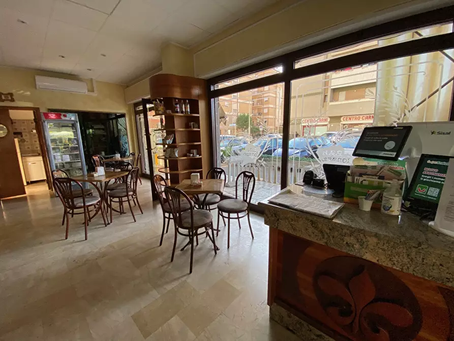 Immagine 11 di Bar / Ristorante in vendita  in Via Venezia 12 a Nettuno