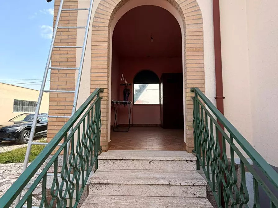 Immagine 11 di Villa in vendita  in Via Affile 12 a Nettuno