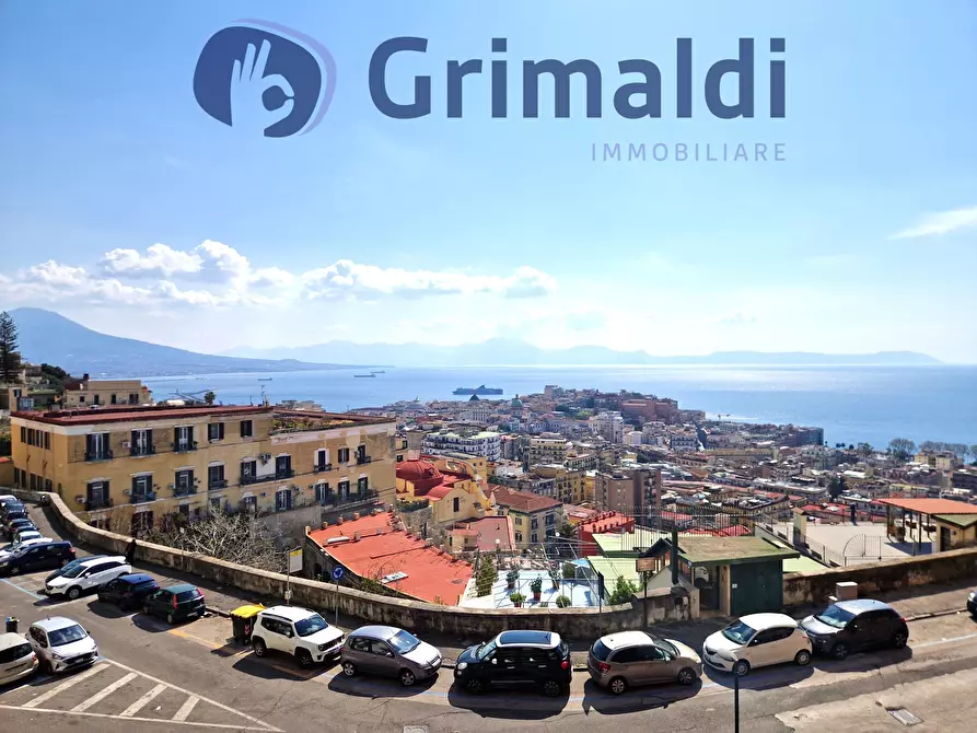 Immagine 1 di Pentalocale in vendita  in Via Filippo Palizzi 119 a Napoli