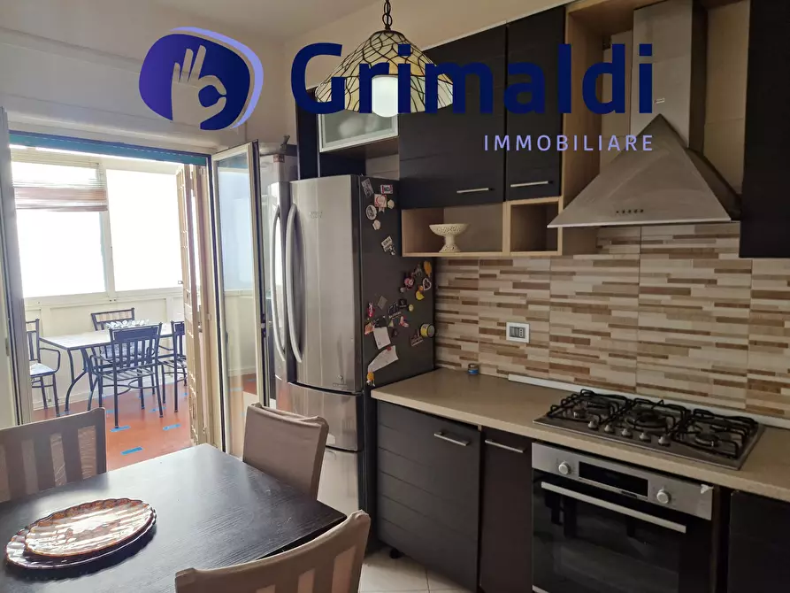 Immagine 6 di Trilocale in vendita  in Via Diomede Carafa 34 a Napoli