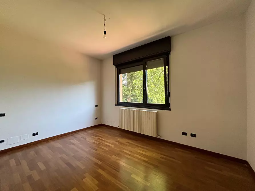 Immagine 22 di Trilocale in vendita  a Como