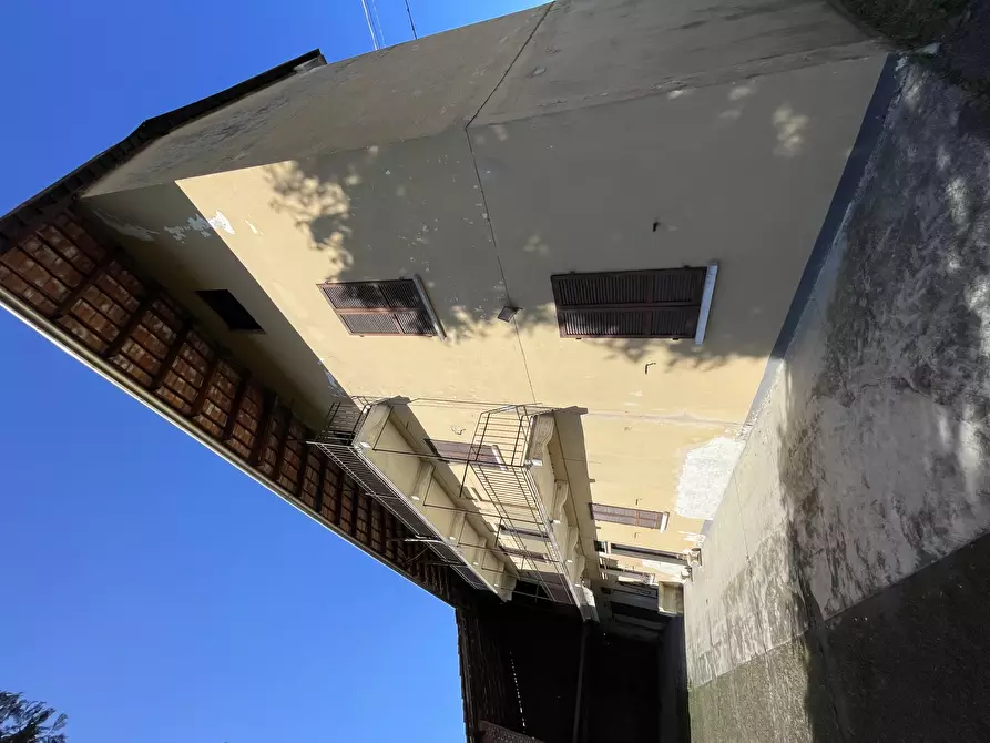 Immagine 34 di Rustico / casale in vendita  in Via Roma 4343 a Fara Novarese