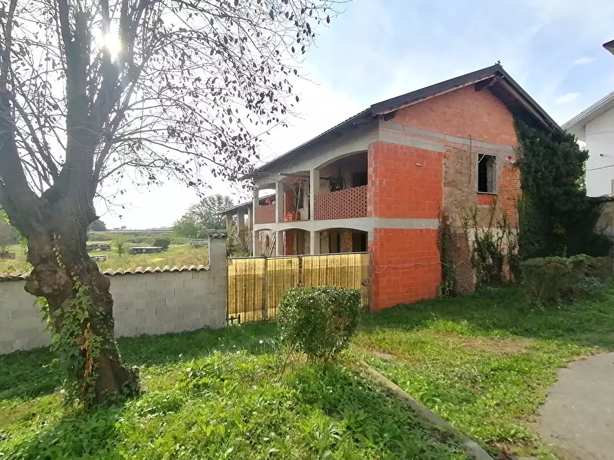 Immagine 1 di Villa in vendita  a Formigliana