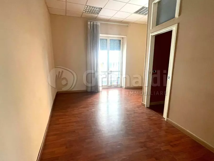 Immagine 4 di Ufficio in affitto  a Giugliano In Campania