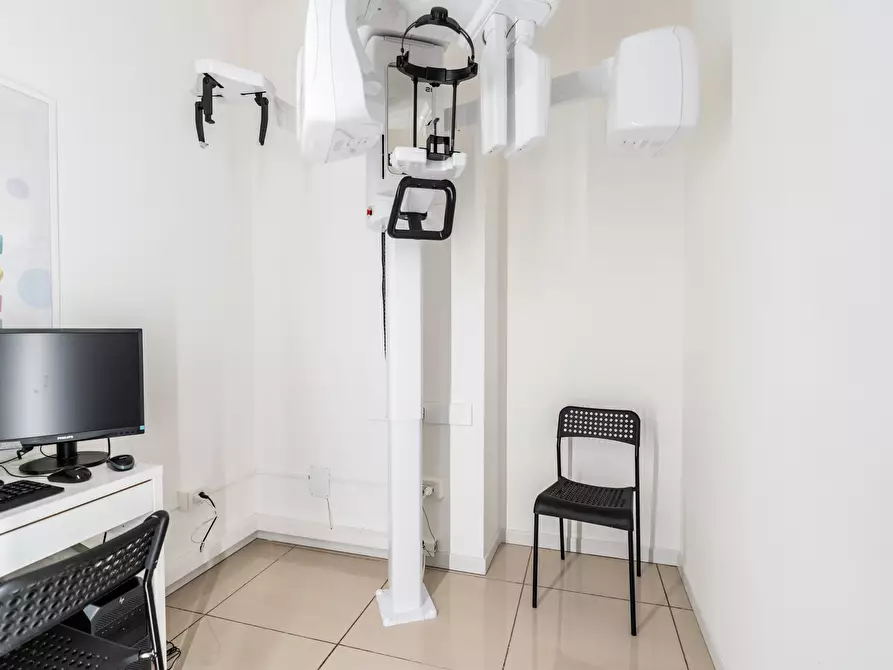 Immagine 14 di Ufficio in vendita  in Viale G. Leopardi 134 a Lecce