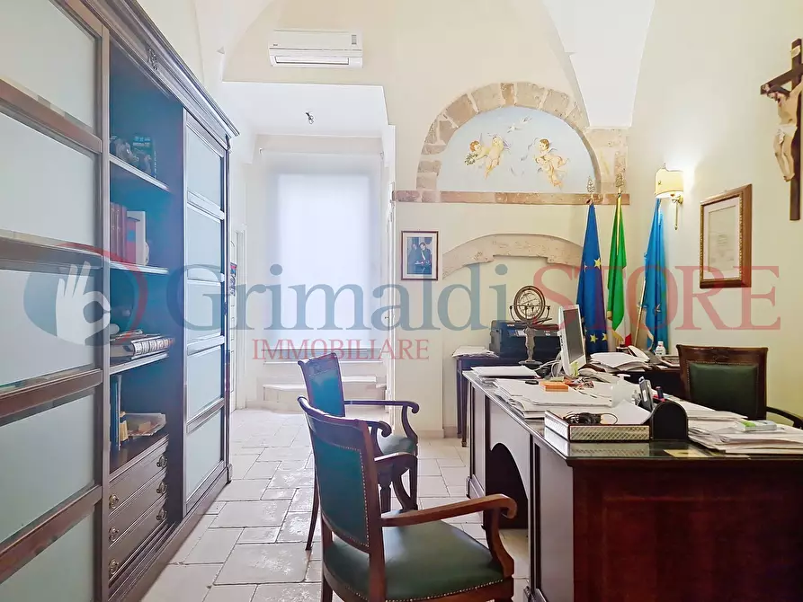 Immagine 17 di Ufficio in vendita  a Francavilla Fontana