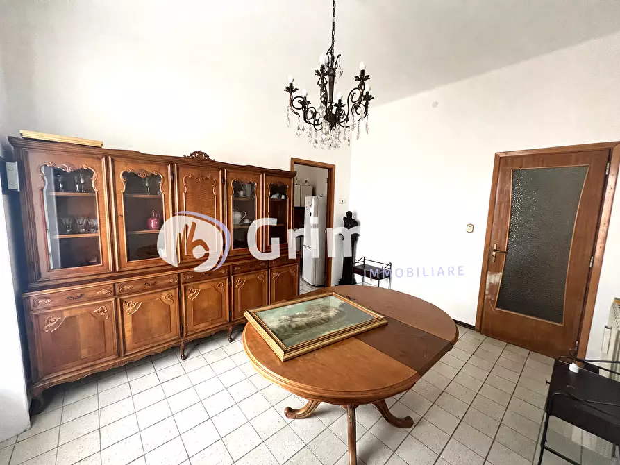 Immagine 11 di Trilocale in vendita  in Via Alessandro di Gifflenga 7 a Vercelli