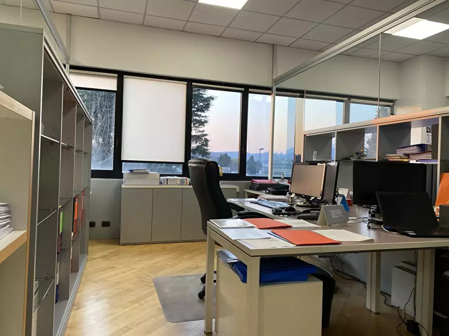 Immagine 3 di Ufficio in vendita  in Via Plinio 1 a Grandate