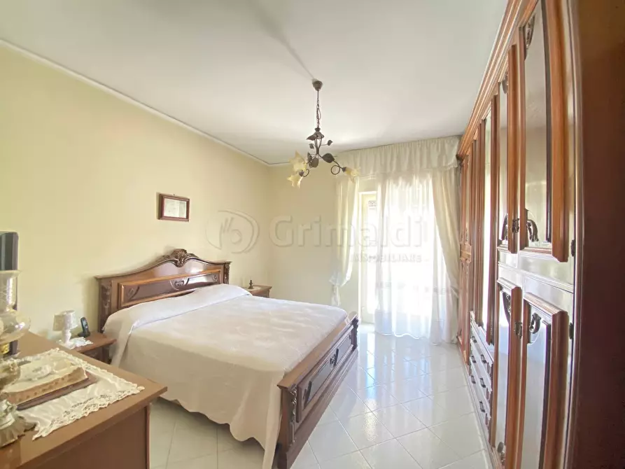 Immagine 6 di Trilocale in vendita  a Giugliano In Campania