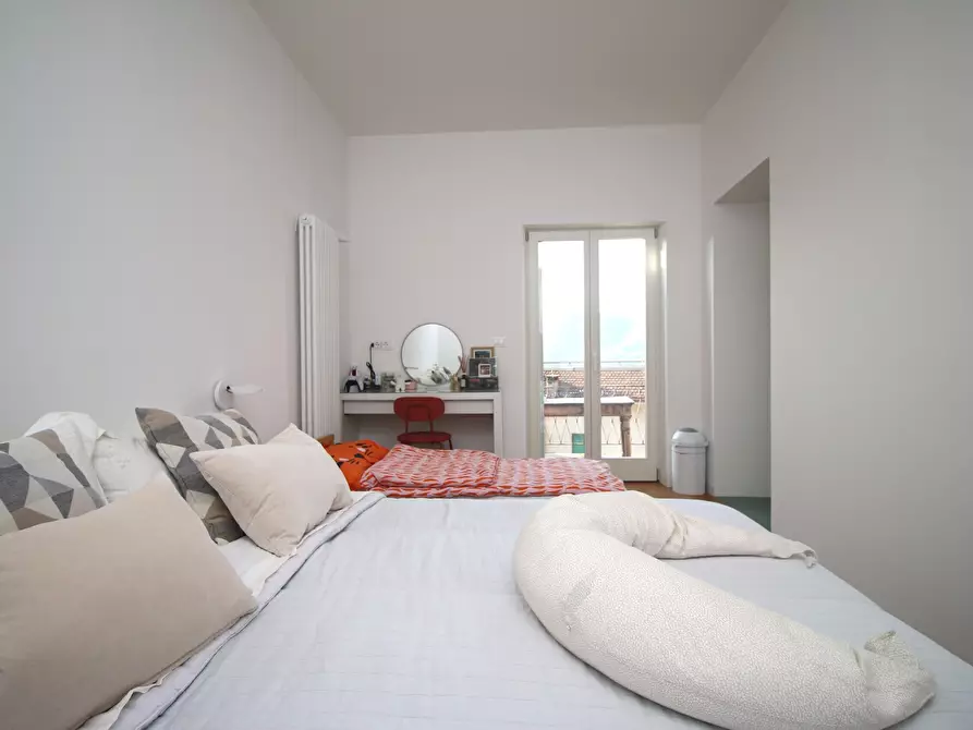 Immagine 13 di Trilocale in vendita  in SALITA SAN DONATO 6 a Como