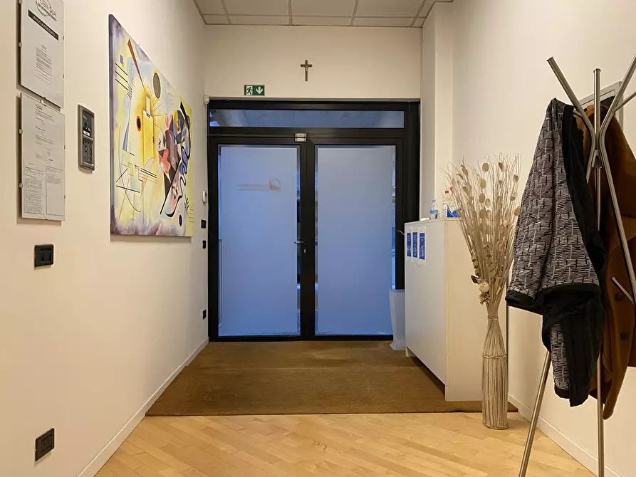 Immagine 7 di Ufficio in vendita  in Via Plinio 1 a Grandate