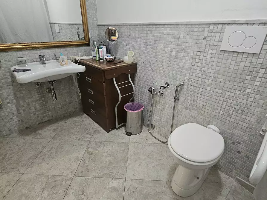 Immagine 11 di Quadrilocale in vendita  in Via Federico Zeri 3 a Lecce