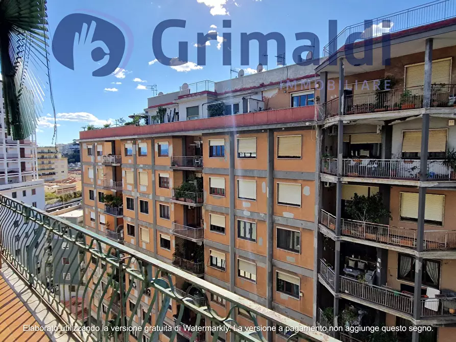 Immagine 7 di Pentalocale in vendita  in Via Michelangelo Schipa 91 a Napoli