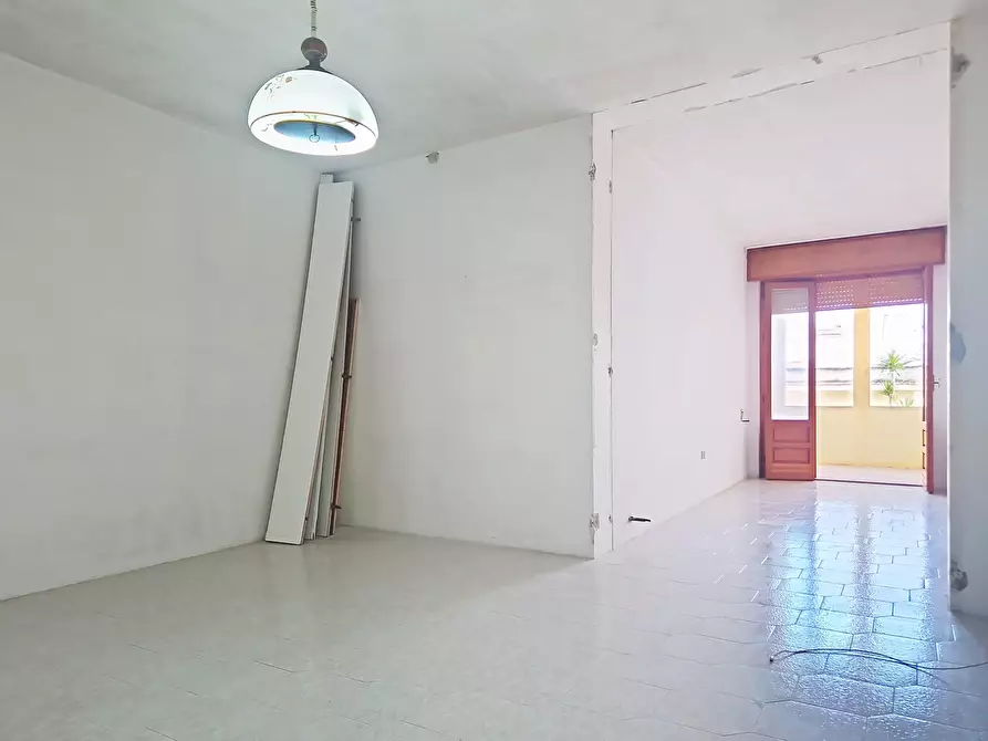 Immagine 13 di Pentalocale in vendita  in Via Fogazzaro Antonio 4 a Erchie