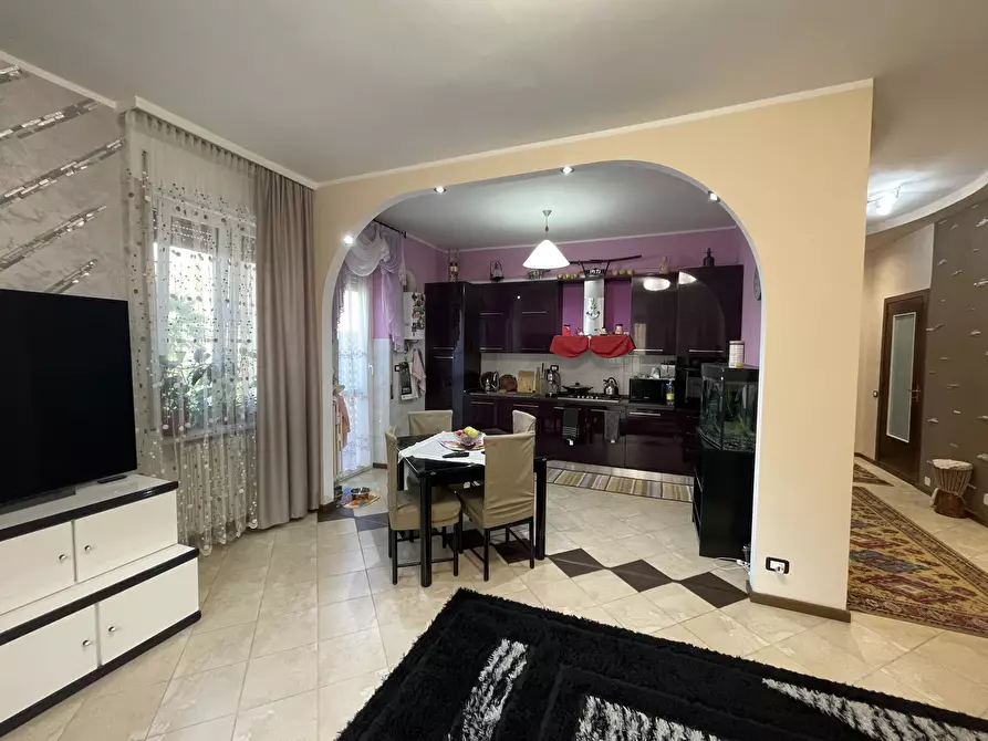 Immagine 2 di Appartamento in vendita  in Via Isonzo 6 a Novara