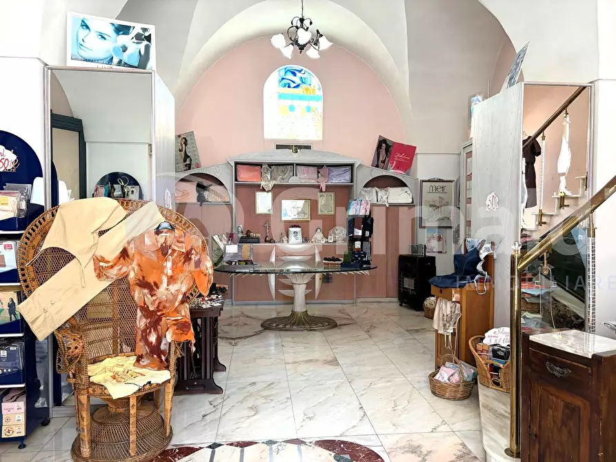 Immagine 32 di Locale commerciale in vendita  in Via Aldo Moro 89 a Tuglie